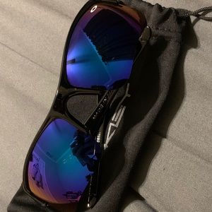 COPY - NWOT MENS OAKLEY SUNGLASSES